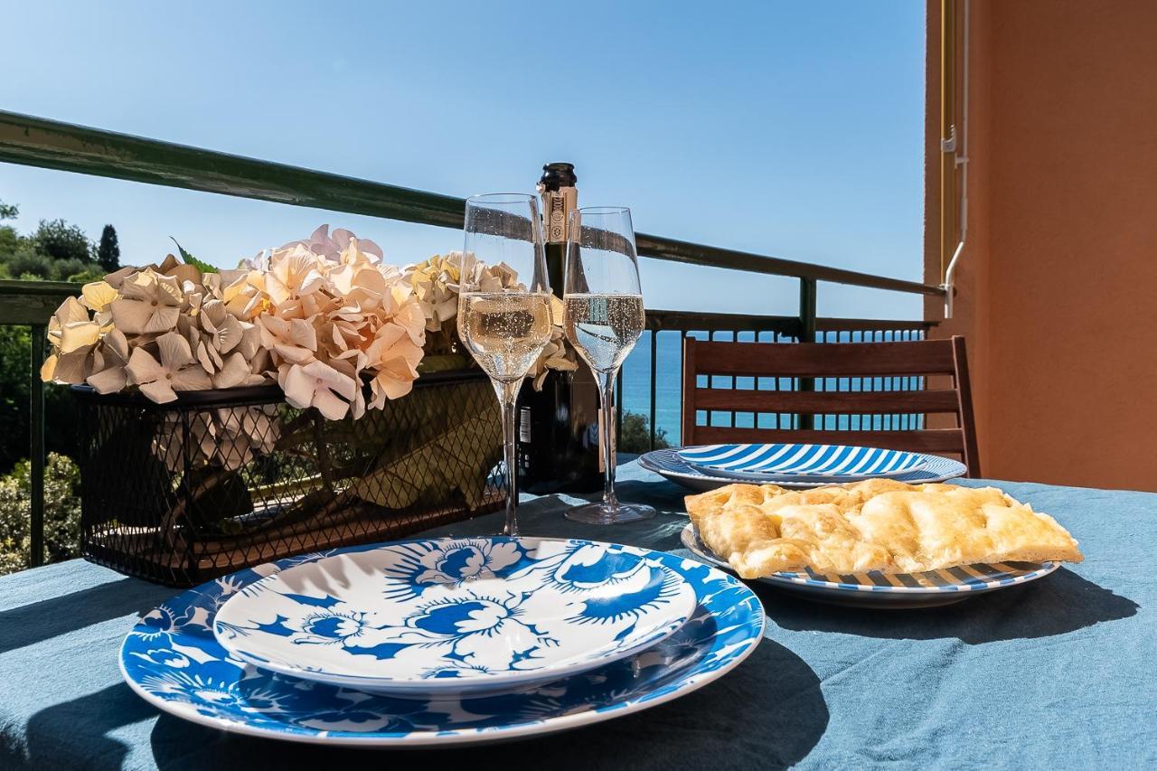 Cavi Sea View Apartment Lavagna Eksteriør billede